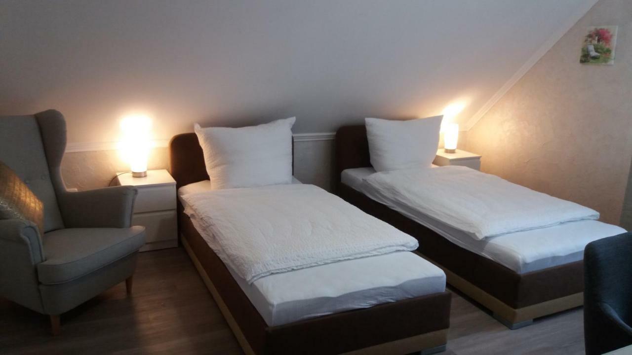 Mueller Residenz Zur S-Bahn Karlsfeld Hotel Buitenkant foto