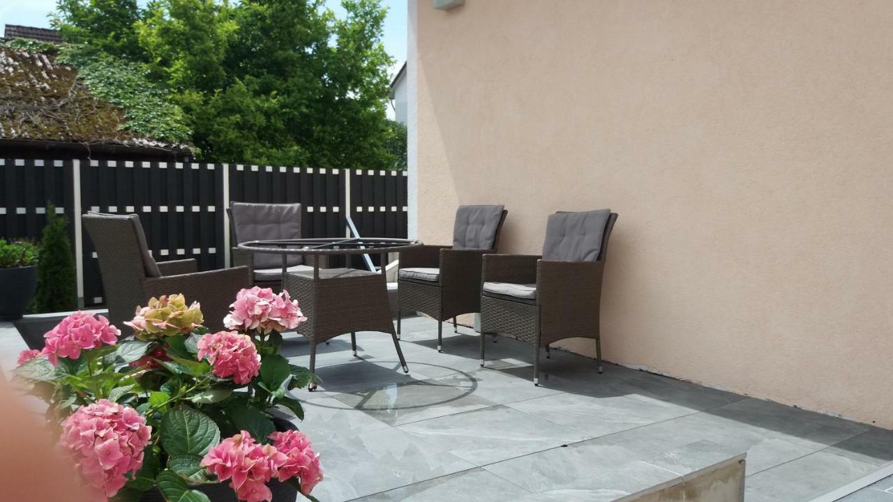 Mueller Residenz Zur S-Bahn Karlsfeld Hotel Buitenkant foto